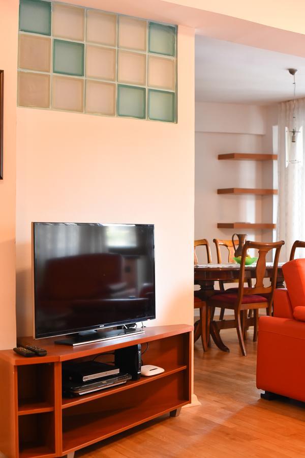 3 Bedroom Home With Parking Garage In The Heart Of Skopje Exteriér fotografie