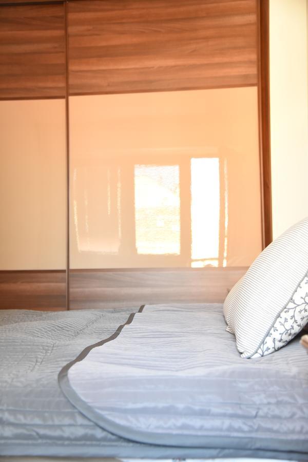 3 Bedroom Home With Parking Garage In The Heart Of Skopje Exteriér fotografie